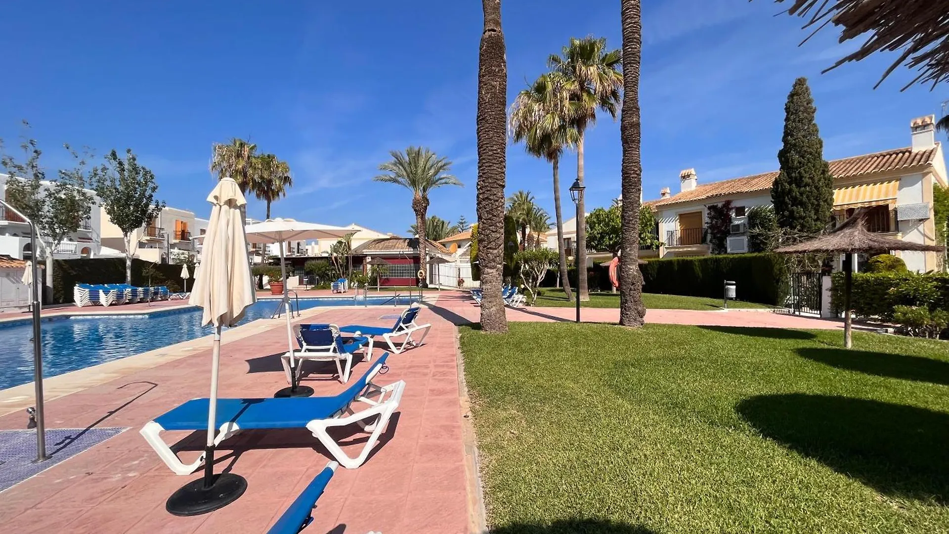 Apartamento Alhambra Vera Costa Con Piscina Abierta Todo El Ano Playas de Vera 0*,  İspanya